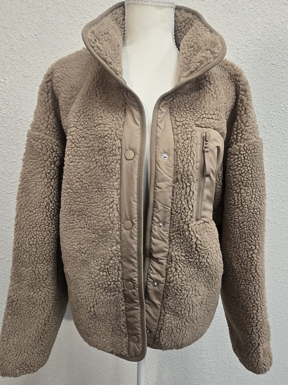 NWT Fabletics Taupe Sherpa Teddy Jacket